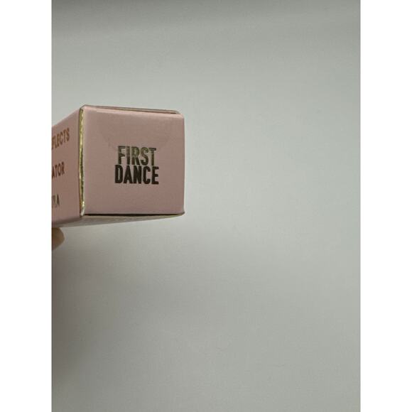 P. Louise Glitter Eyeliner in First Dance BNIB SEALED - Picture 5 of 7